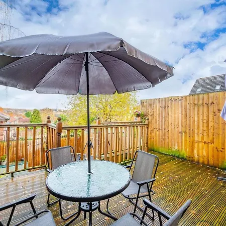 *rc27r* For Your Relaxed & Cosy + Parking Leeds